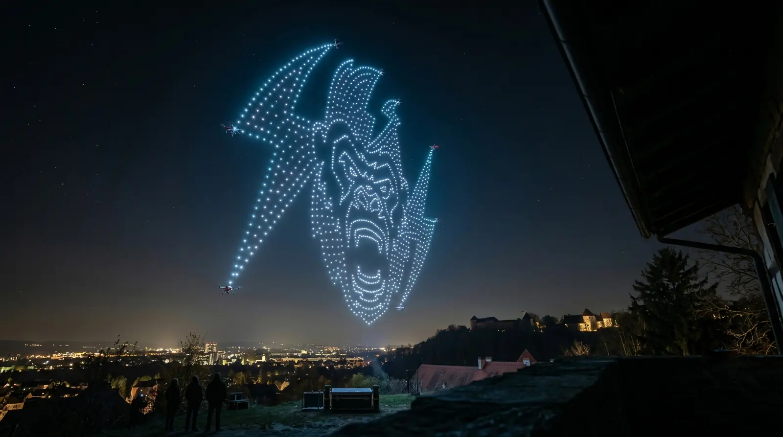 Guerilla Marketing Aktionen in Österreich - Konzept Drohnenshow mit Markenlogo der Guerilla-Marketing-Agentur infinite