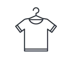 Kleine Minitrikots mit Saugnapf für Fahrzeugscheiben.