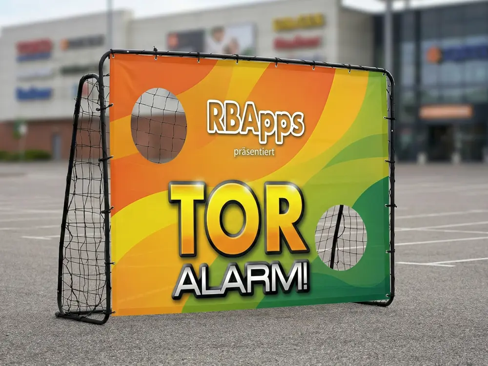 Preiswerte Fußballtorwand-System inklusive Fußballtor mit schwarzem Alurahmen und individuell bedruckter Polyesterplane für schnelle Promotion-Einsätze.
